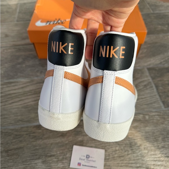 Brand New Nike Men’s Blazer Mid ‘77 Vintage Shoes (Men’s 10.5) BQ6806 125 - Picture 11 of 13